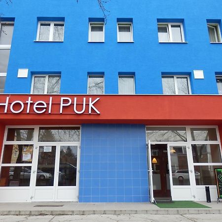 Hotel Puk Topolcany Exterior photo